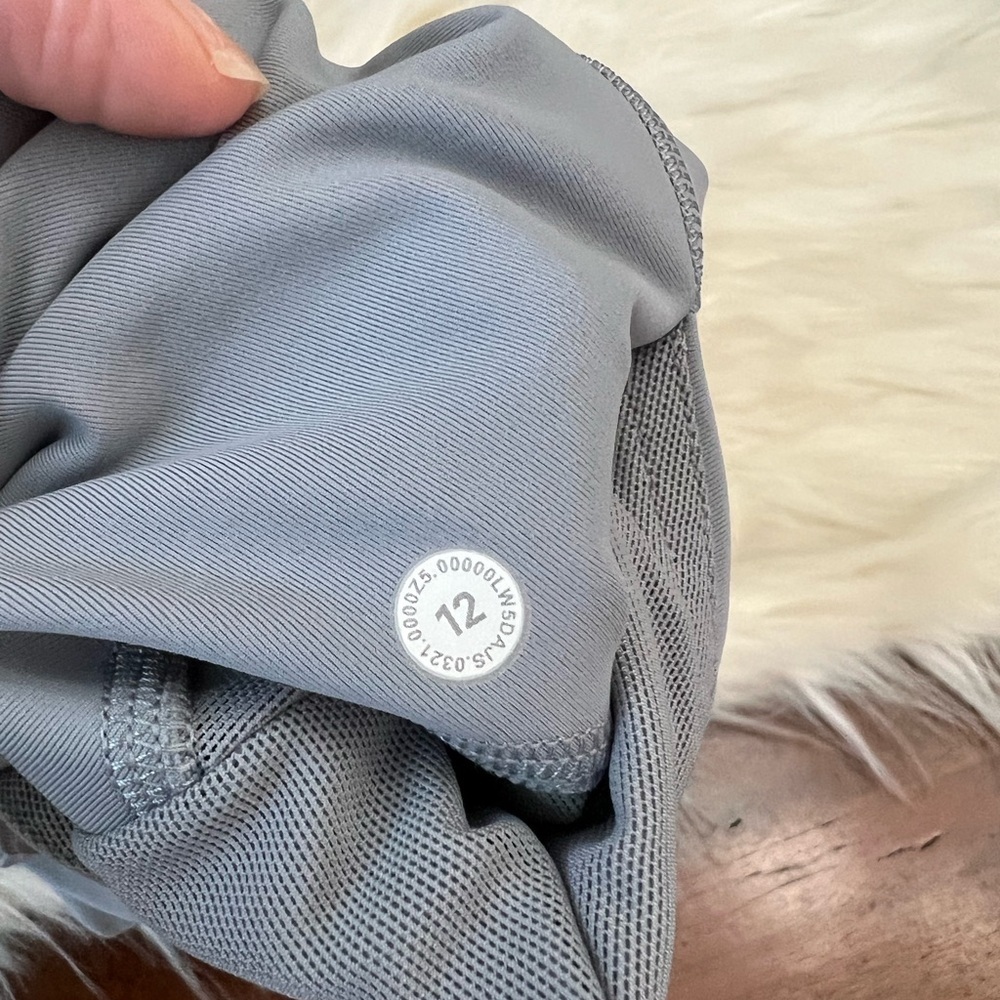 Lululemon Power Thru High Rise Tight 25” Rhino Grey Size 12 Pockets - Picture 5 of 5